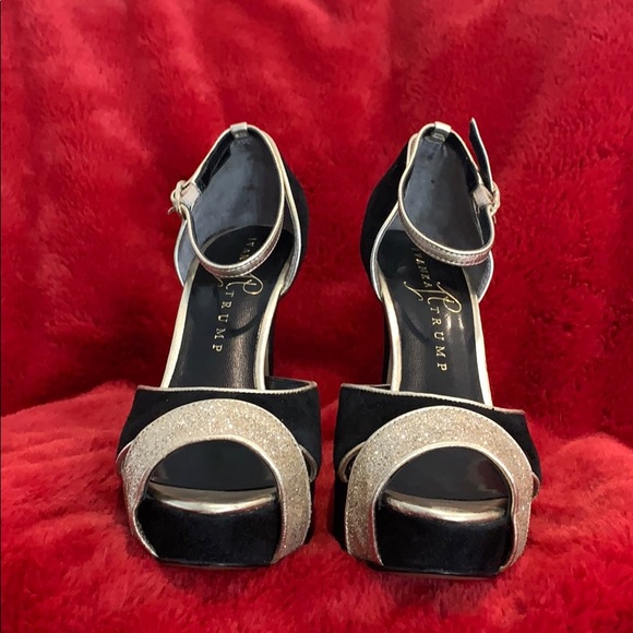 Ivanka Trump Sexy Black & Gold Platform Heels - Picture 6 of 7